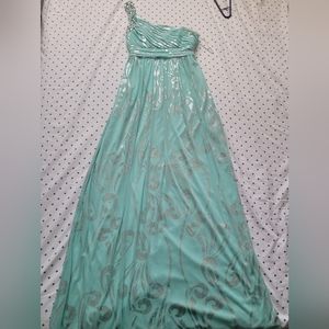 CITY STUDIO LONG DRESS size 7